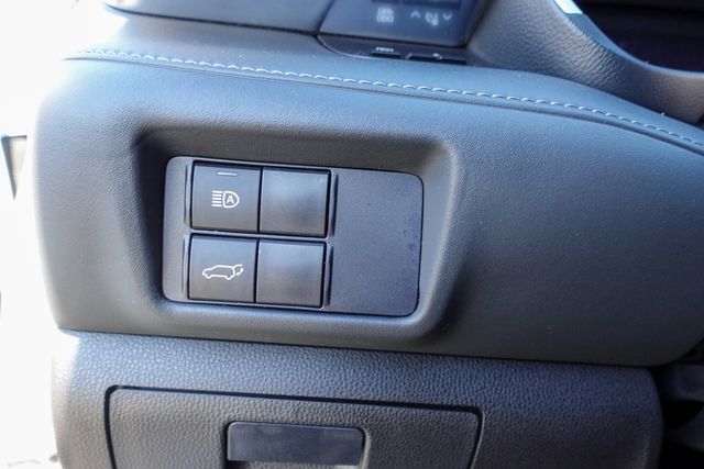 used 2021 Toyota Highlander car, priced at $31,500