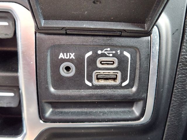 2021 Jeep Wrangler Unlimited Sport Altitude photo