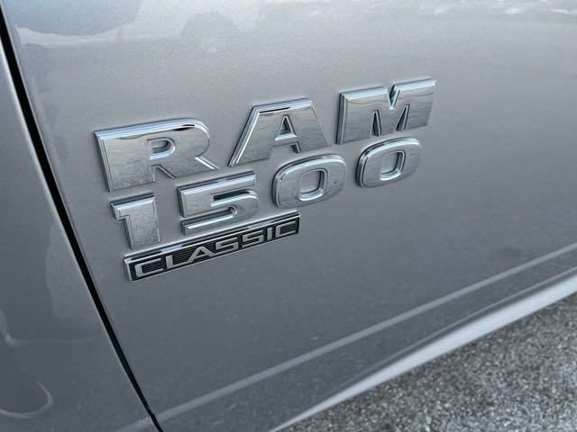 2024 Ram 1500 Classic SLT 4