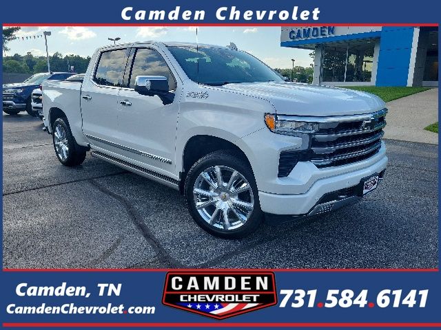 Pearl 2023 Chevrolet Silverado 1500 High Country Crew Cab 4WD Pickup Truck Four-Wheel Drive Automatic