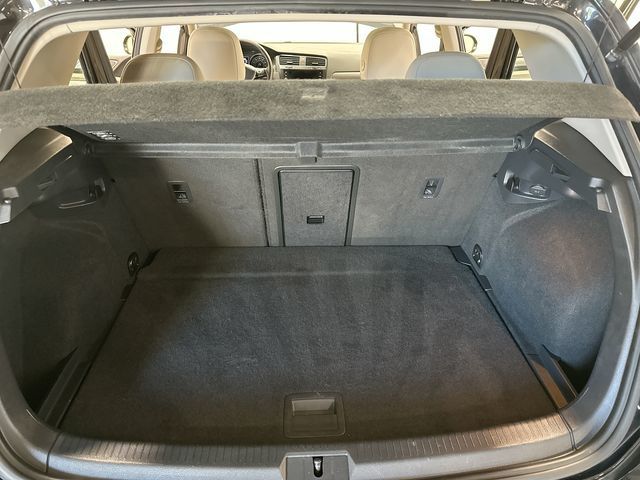 2019 Volkswagen Golf TSI SE 4-Door Black at Rafferty Subaru