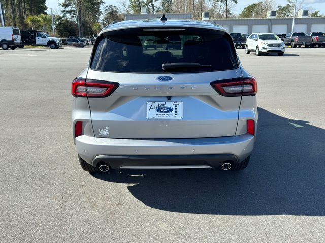 2024 Ford Escape ST-Line 4