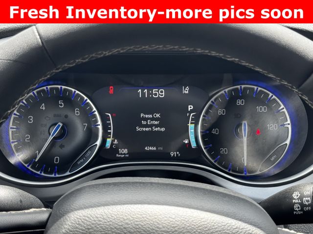 2025 Chrysler Pacifica Limited White at Big Star Chrysler Jeep Dodge Ram 
