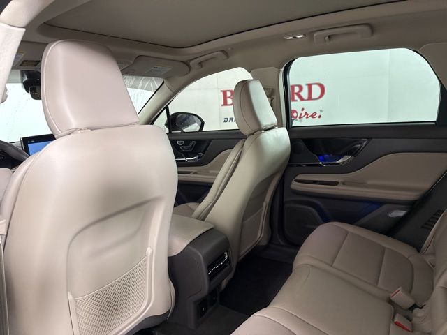 2024 Pristine White Metallic Tri-Coat Lincoln Corsair Grand Touring AWD SUV