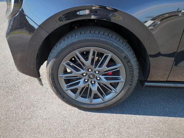 Used 2025 Black Ford Platinum image 10