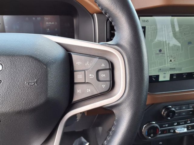 2024 Ford Bronco Outer Banks photo