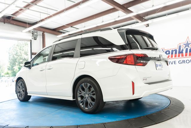 Used 2025 Honda Odyssey Van
