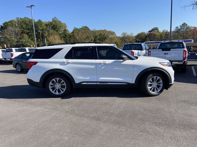 2021 Ford Explorer XLT 2