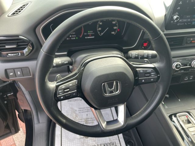 Used 2025 Honda Pilot SUV
