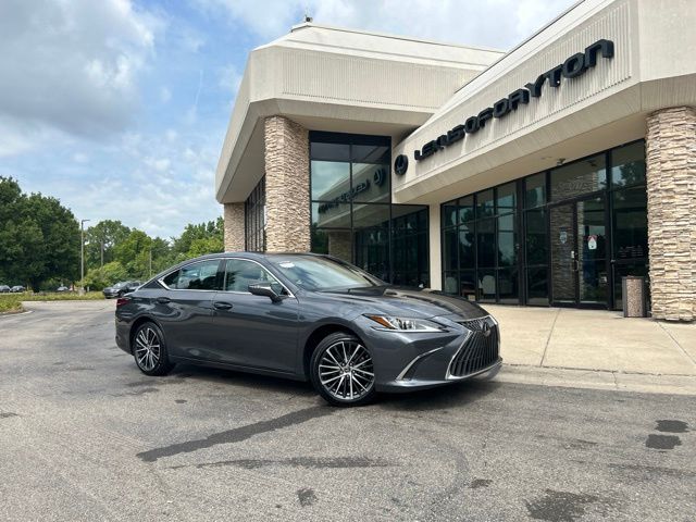 2025 Lexus ES 300h