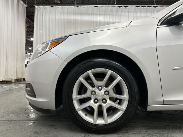 Used 2013 Silver Chevrolet LT image 21