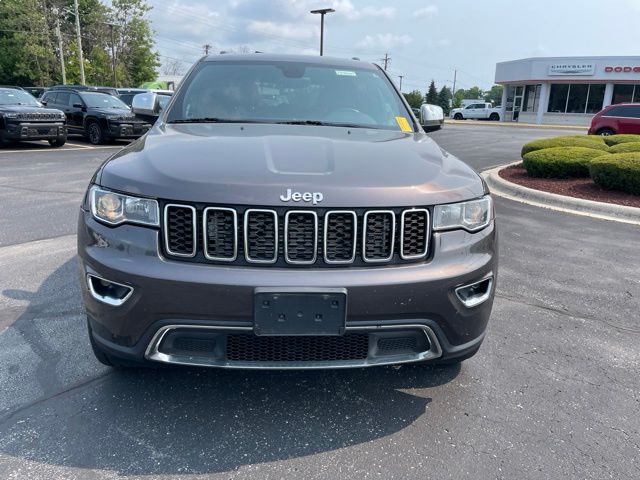 Used 2017 Granite Crystal Metallic Clearcoat Jeep Limited image 2