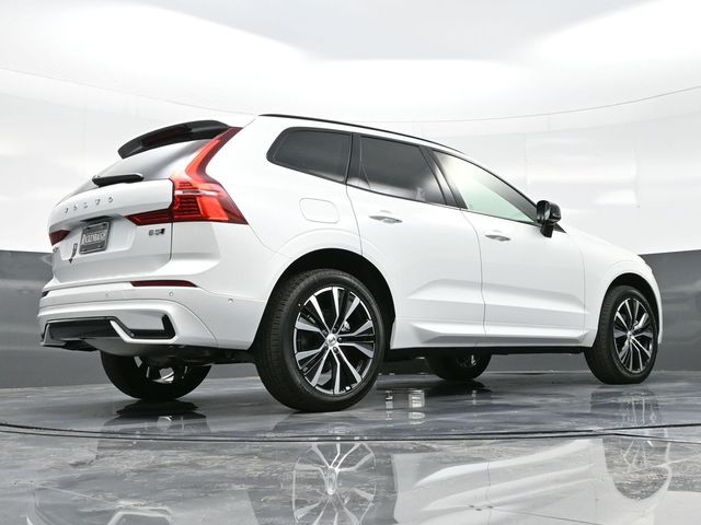 2025 Volvo XC60  photo