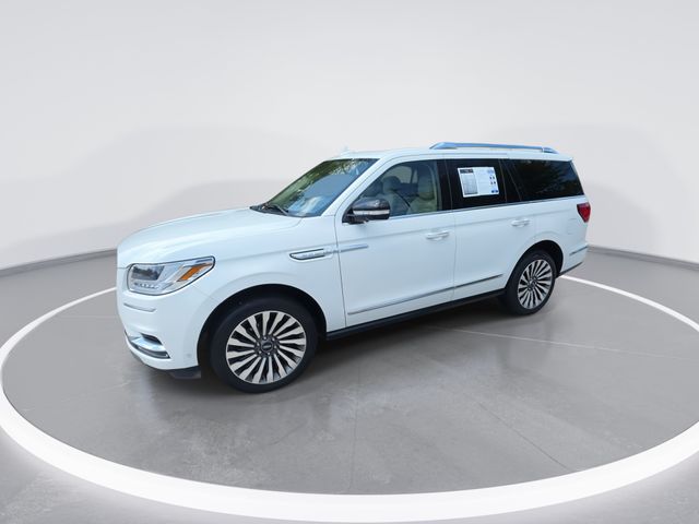 Used 2020 White Lincoln Reserve image 4