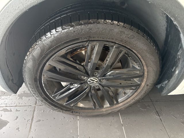 2022 Volkswagen Tiguan 2.0T SE R-Line Black  at Cook Ford