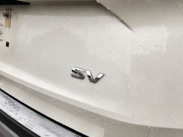 2022 Nissan Rogue SV - 8
