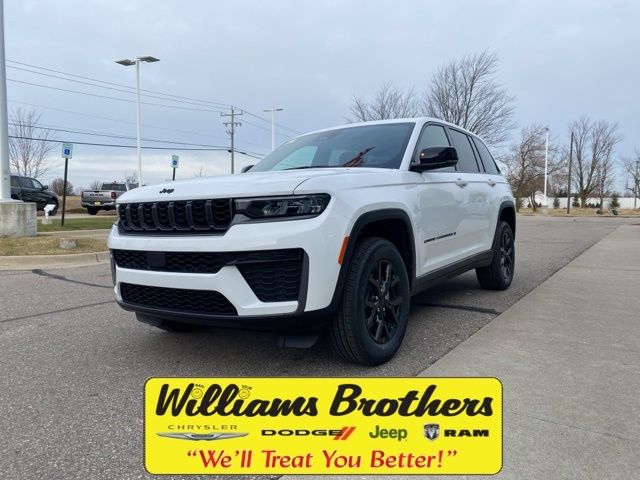2026 Jeep Grand Cherokee Laredo - Bright White Clearcoat exterior view 1