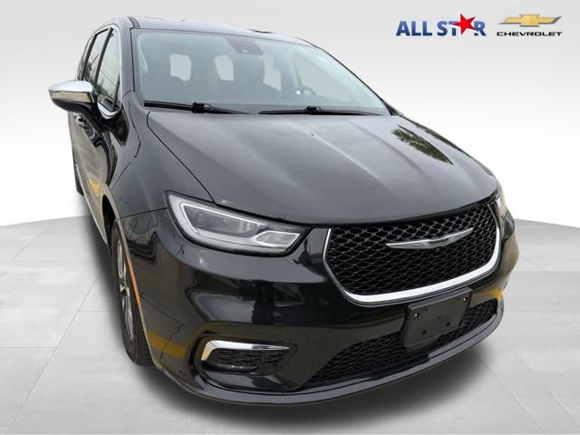 2023 Chrysler Pacifica Hybrid Limited FWD