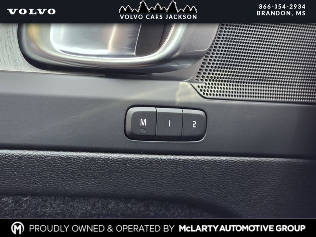 Used 2024 Volvo XC40 SUV