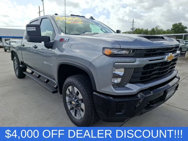 2026 Chevrolet Silverado 2500HD Custom