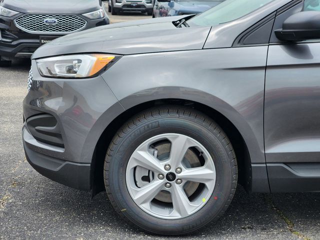 2024 Ford Edge SE 10