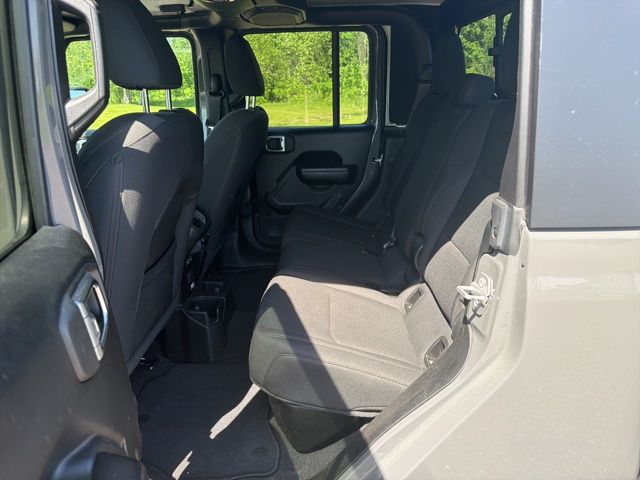 2021 Sting-Gray Clearcoat Jeep Gladiator Willys 4X4 Truck