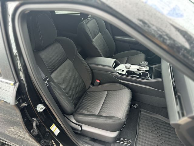 Used 2025  Mitsubishi ES image 28