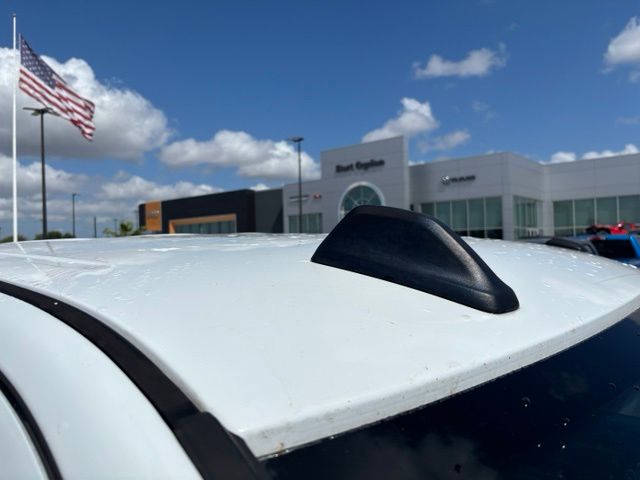 Used 2022 White Ram Big Horn image 7