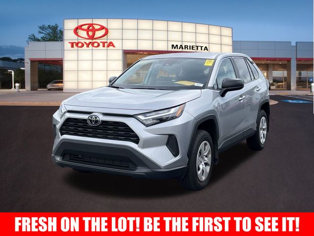 2024 Toyota RAV4 LE 3