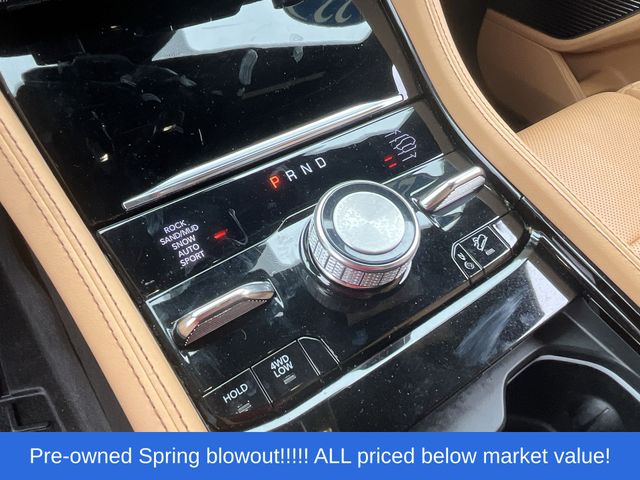 Used 2022 Diamond Black Jeep Summit Reserve image 30