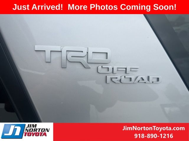 2024 Toyota 4Runner TRD Off-Road 8