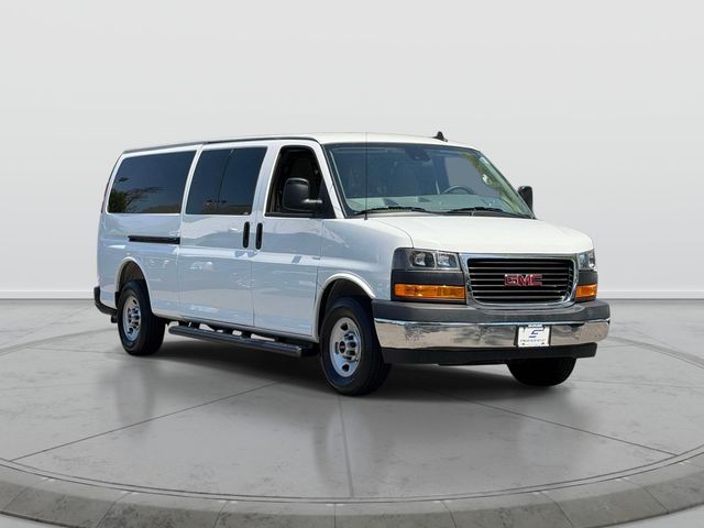 2025 GMC Savana 3500 LT Ext WB's photo