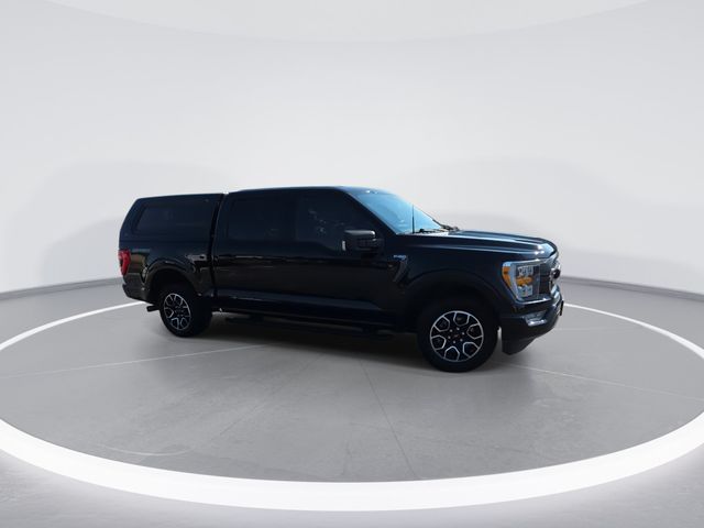 Used 2023 Black Ford XLT image 2