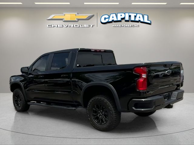 Used 2025 Black Chevrolet ZR2 image 3