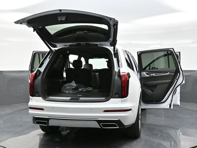 2025 Cadillac XT6 Premium Luxury photo