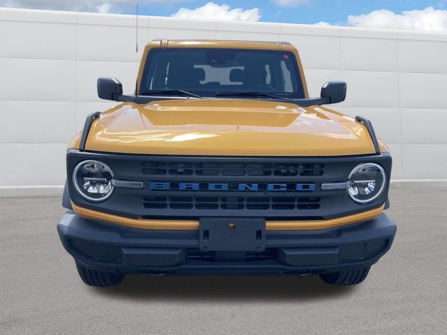 2022 Ford Bronco Base 10