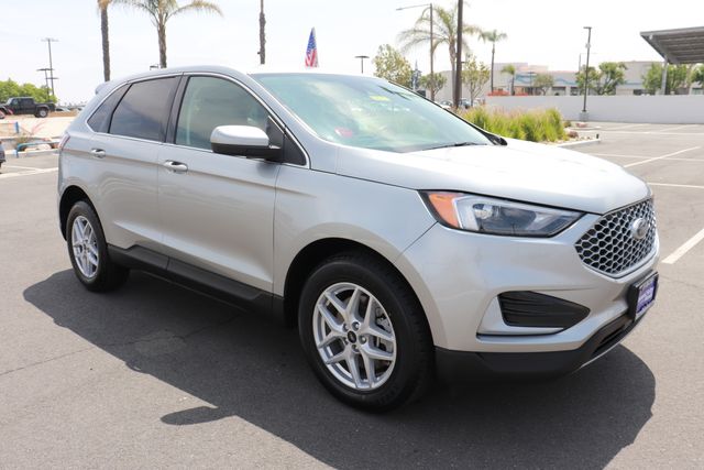2024 Ford Edge SEL photo