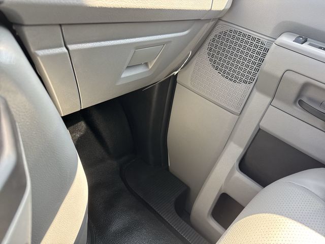 New 2027 White Ford 16FT BOX/LIFTGATE image 26