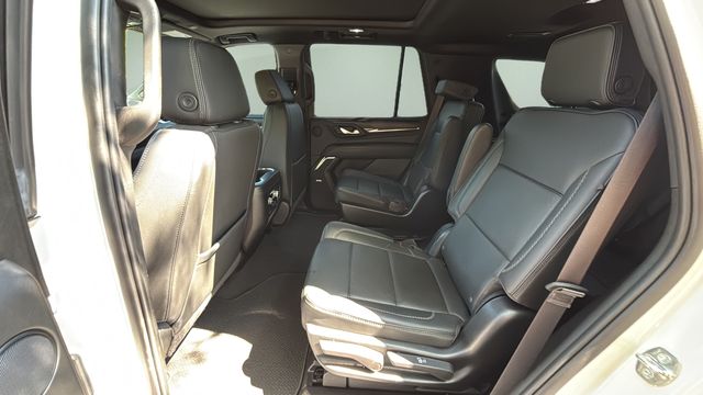 Used 2023 White GMC Denali image 20