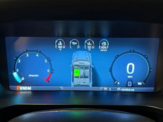 Used 2025 Blue Ford XLT image 18