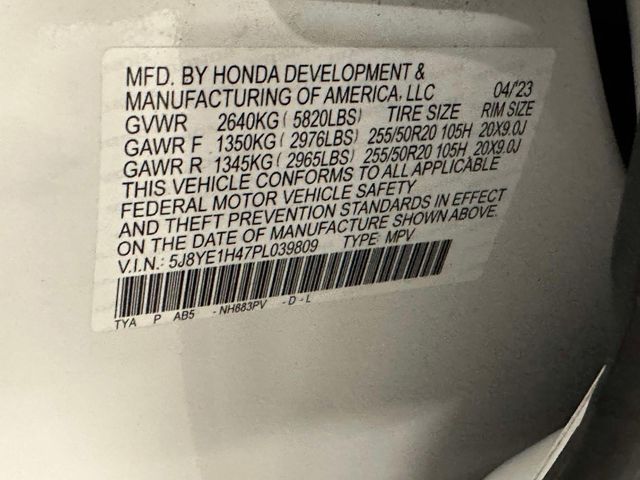 used 2023 Acura MDX car, priced at $39,650