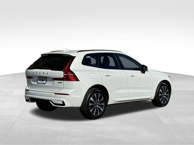 2024 Volvo XC60 B5 Plus Dark Theme 5