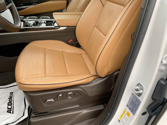 Used 2025 Cadillac Escalade For Sale in New Hudson, MI