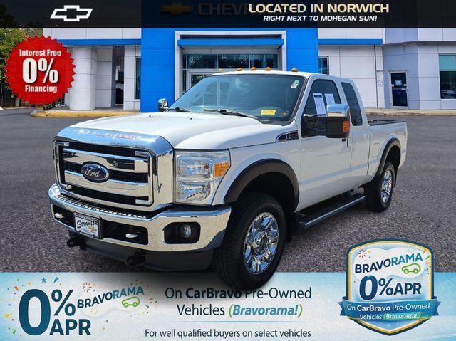 White Platinum Clearcoat Metallic 2016 Ford F-250 Super Duty Lariat SuperCab 4WD Pickup Truck Four-Wheel Drive 6-Speed Automatic
