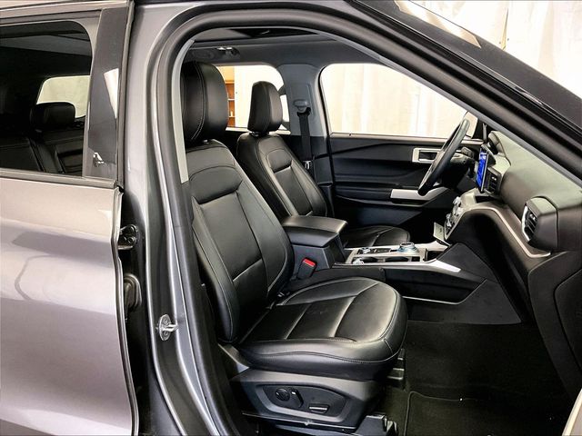 2023 Ford Explorer XLT Gray at Bob Ruth Ford