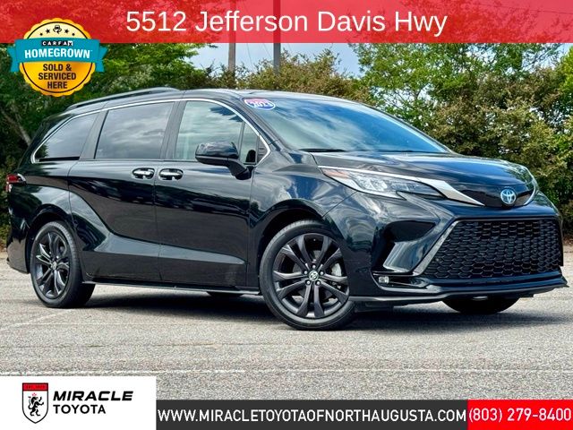 2023 Toyota Sienna XSE 7-Passenger FWD