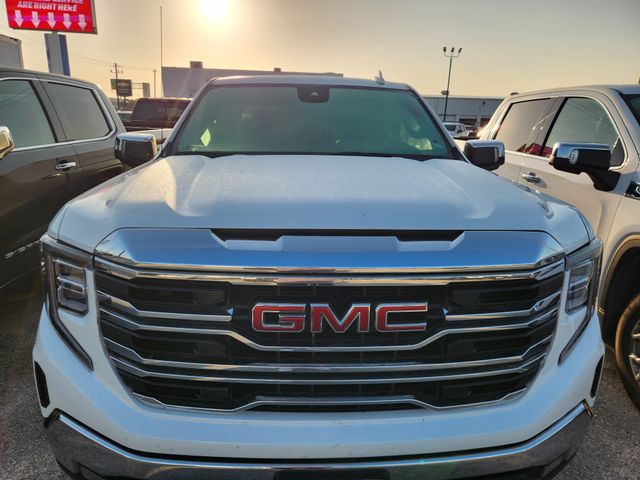 2025 GMC Sierra 1500 SLT White at River Oaks CDJR