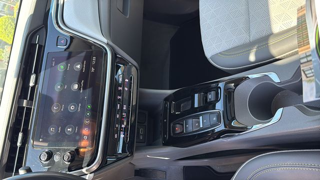 used 2023 Chevrolet Bolt EUV car, priced at $23,999