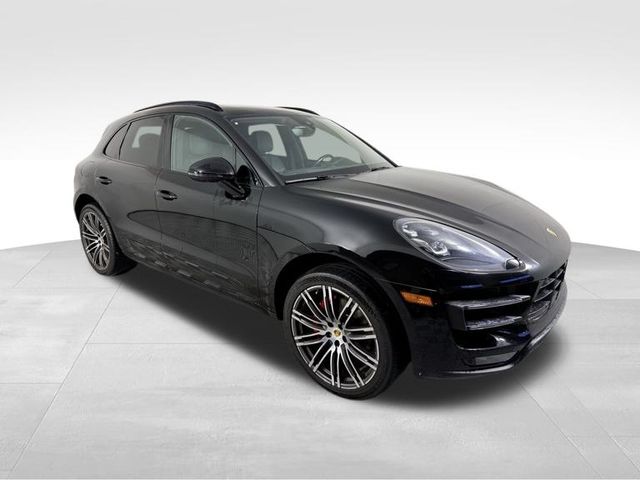 2017 Porsche Macan Turbo 8