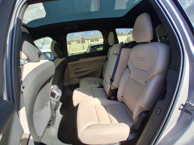 New 2026 Denim Blue Metallic Volvo Single Motor Plus image 12